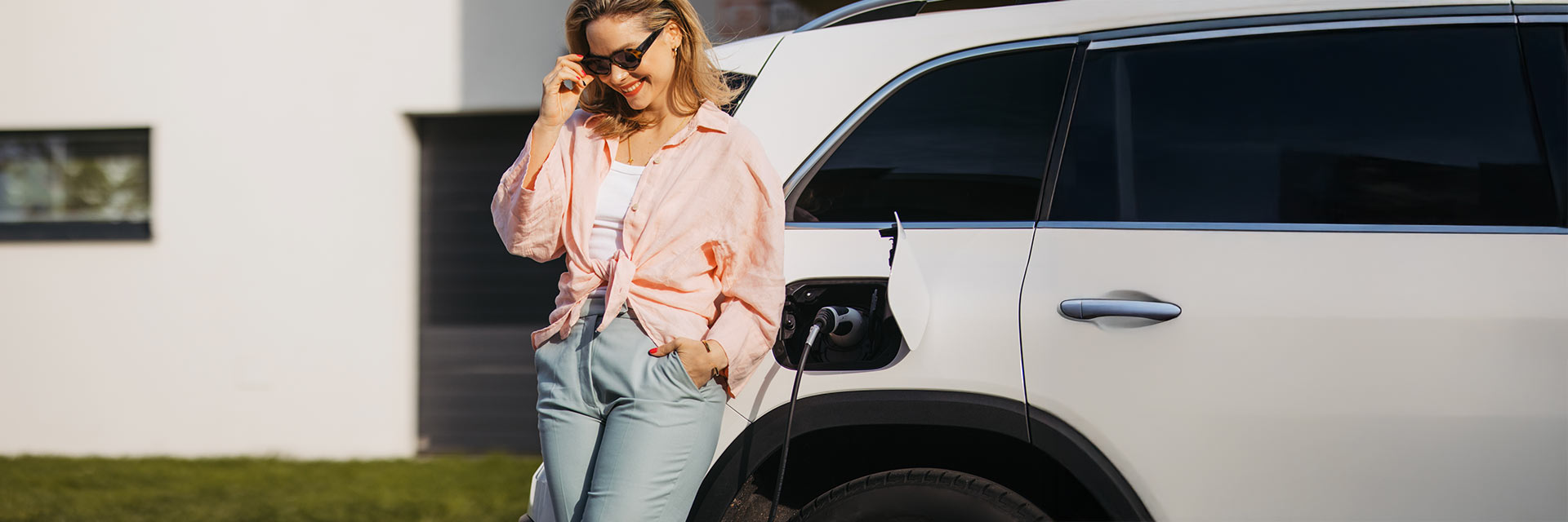 Samochody elektryczne i hybrydowe w ofercie wynajmu długoterminowego SIXT DriveSmart